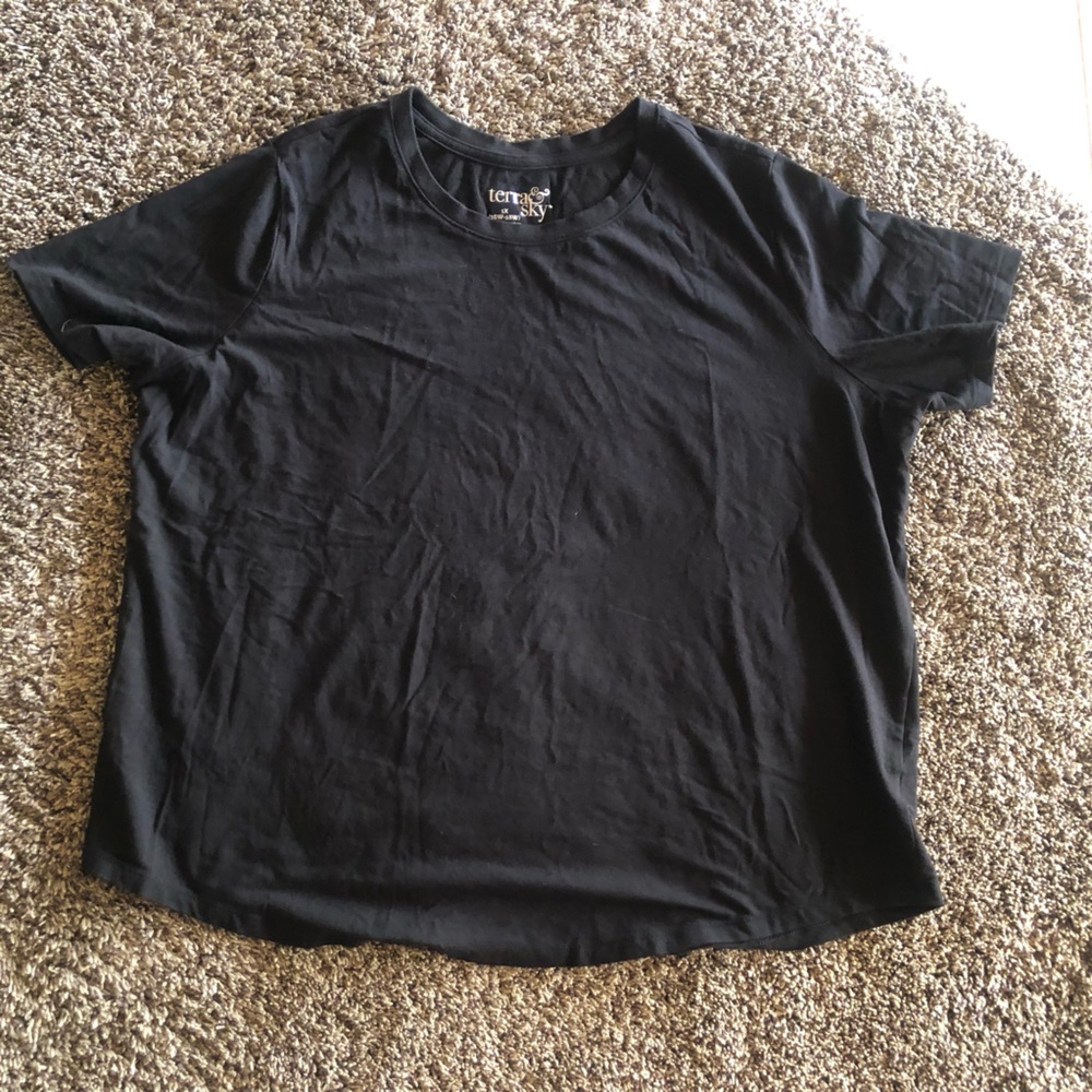 Black tshirt
